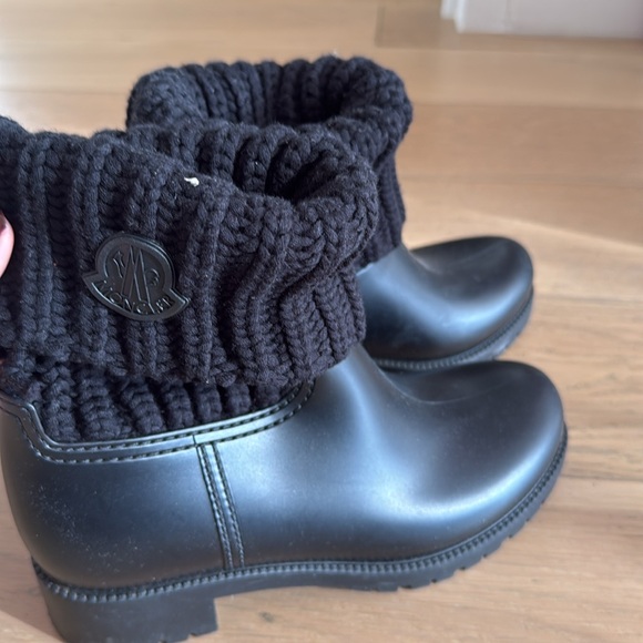 Moncler Water Proof Rubber Booties with Cable Knit Sock Detailing - Picture 7 of 10